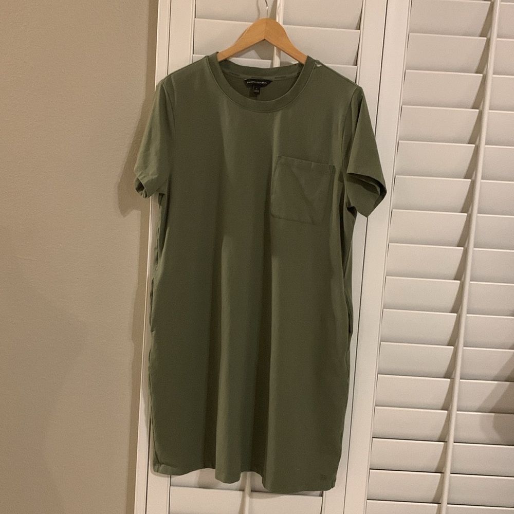 Banana Republic Green T-shirt dress size large w/ pockets - Picture 7 of 17
